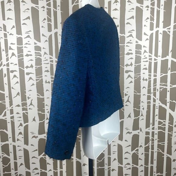 Pendleton 100% Virgin Wool Boucle Textured Plaid Cropped Blazer 10 Blue, Black, - Picture 3 of 11